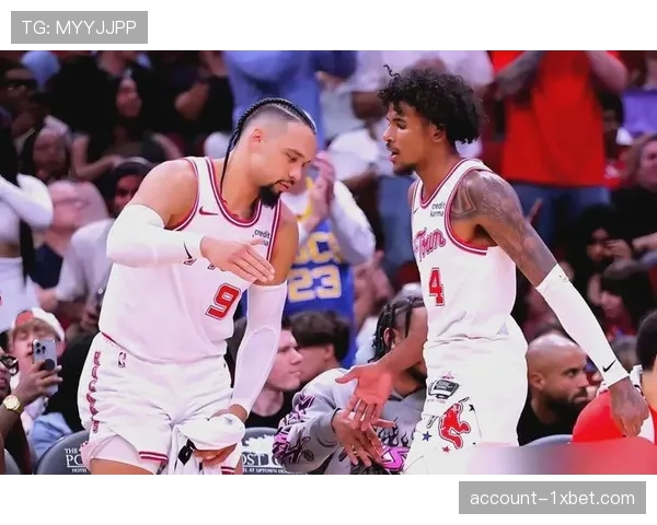 火箭双塔组合申京与杰伦格林 成为球队冲击前四关键