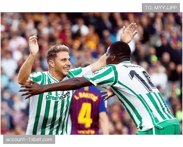 埃尔切门将迪图罗出击范围控制得当 续约后表现稳健 埃尔切门将迪图罗出击范围控制得当 续约后表现稳健